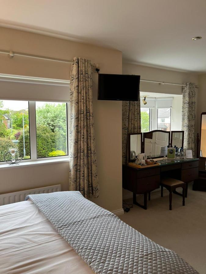 Deluxe Double Room with Shower